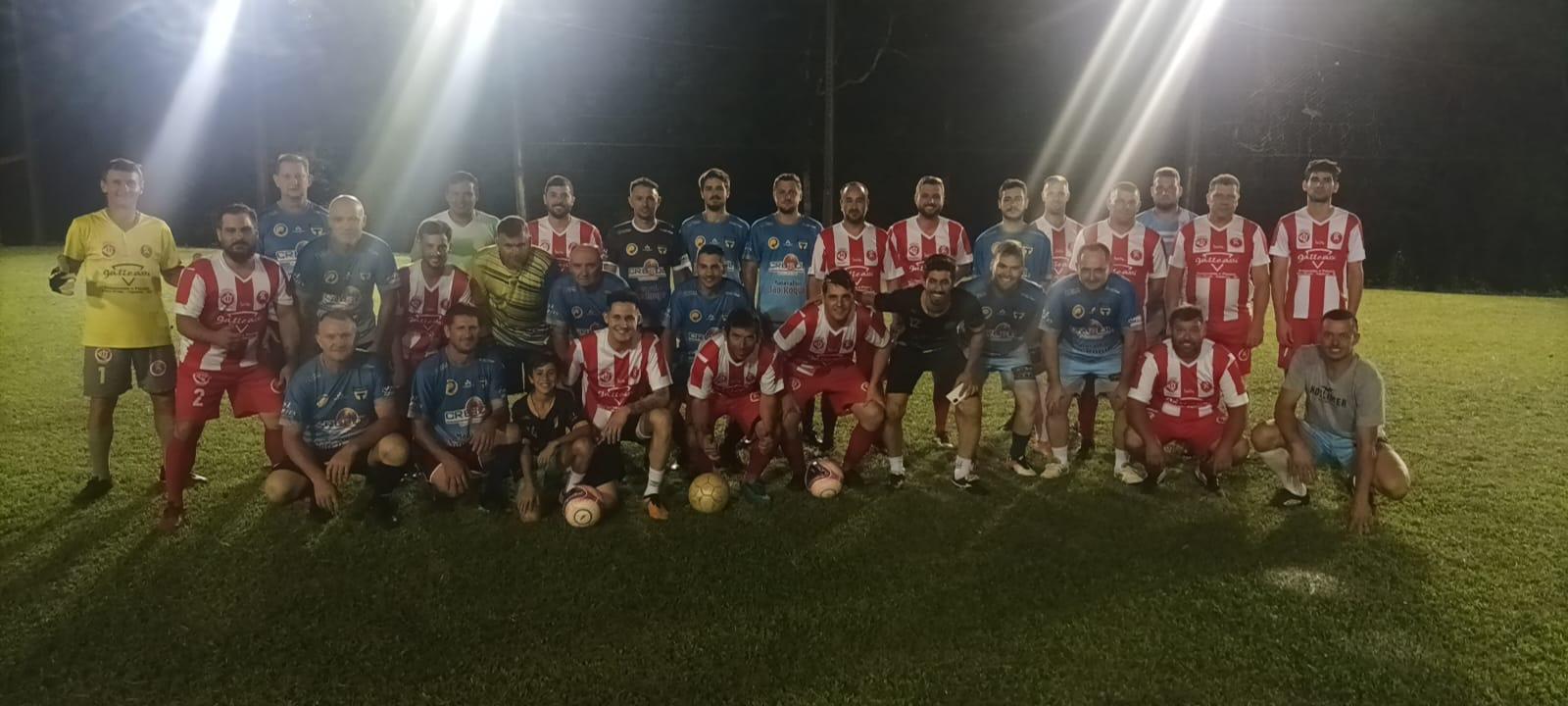 Futebol Solidário Arrecada mais de 390kg de Alimentos em Quilombo-SC