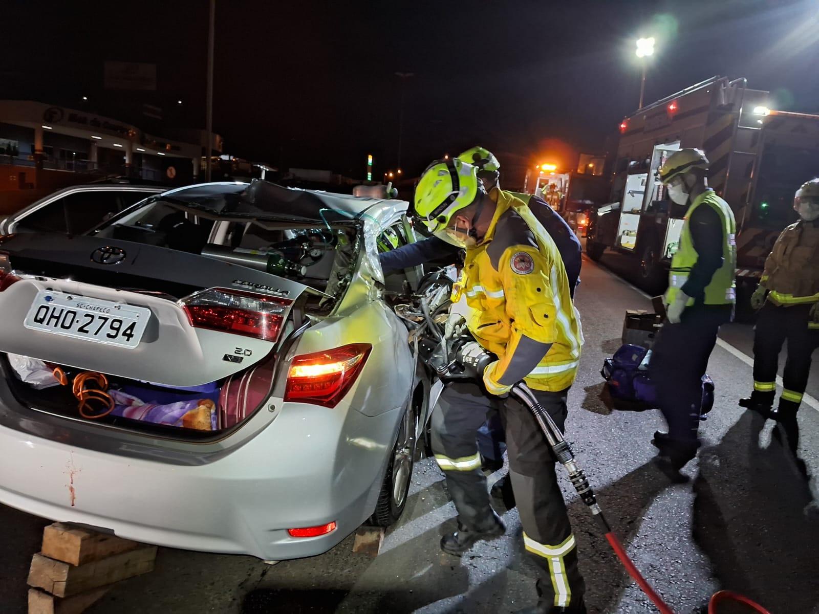 Acidente de trânsito BR-480 acesso ao trevo da BR-282