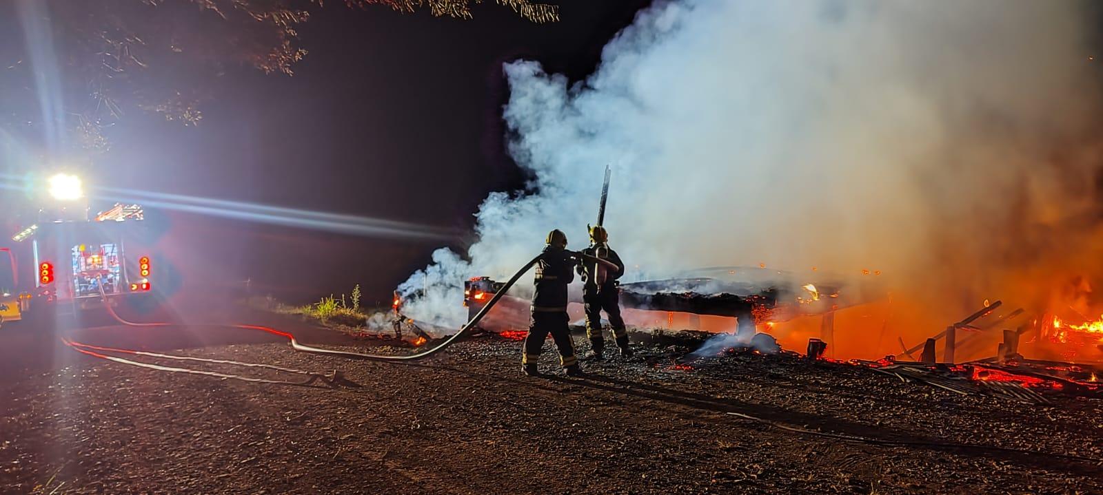 Incêndio em residência no Município de Santiago do Sul