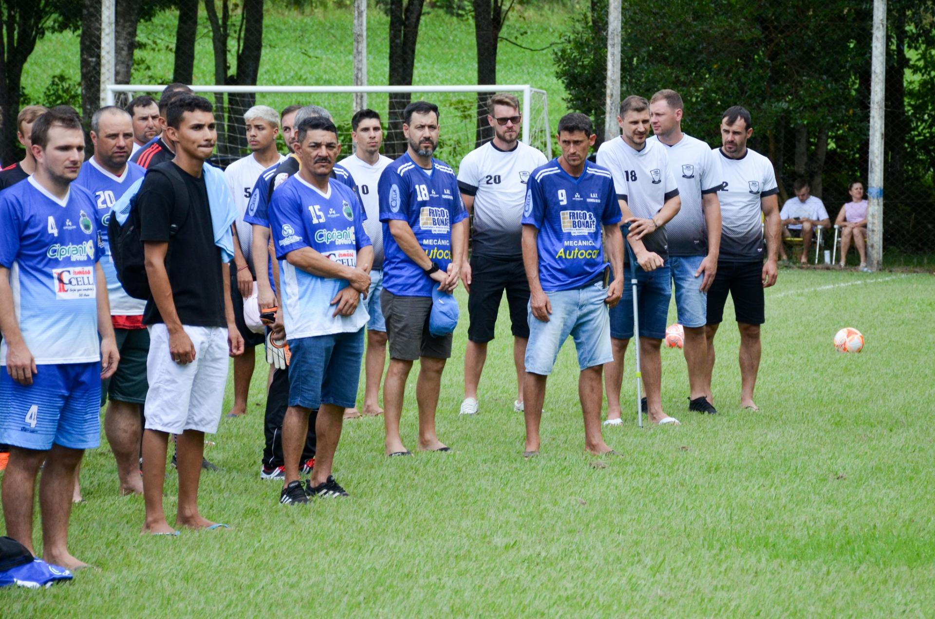 Iniciado Municipal de Futebol Suíço em Formosa do Sul