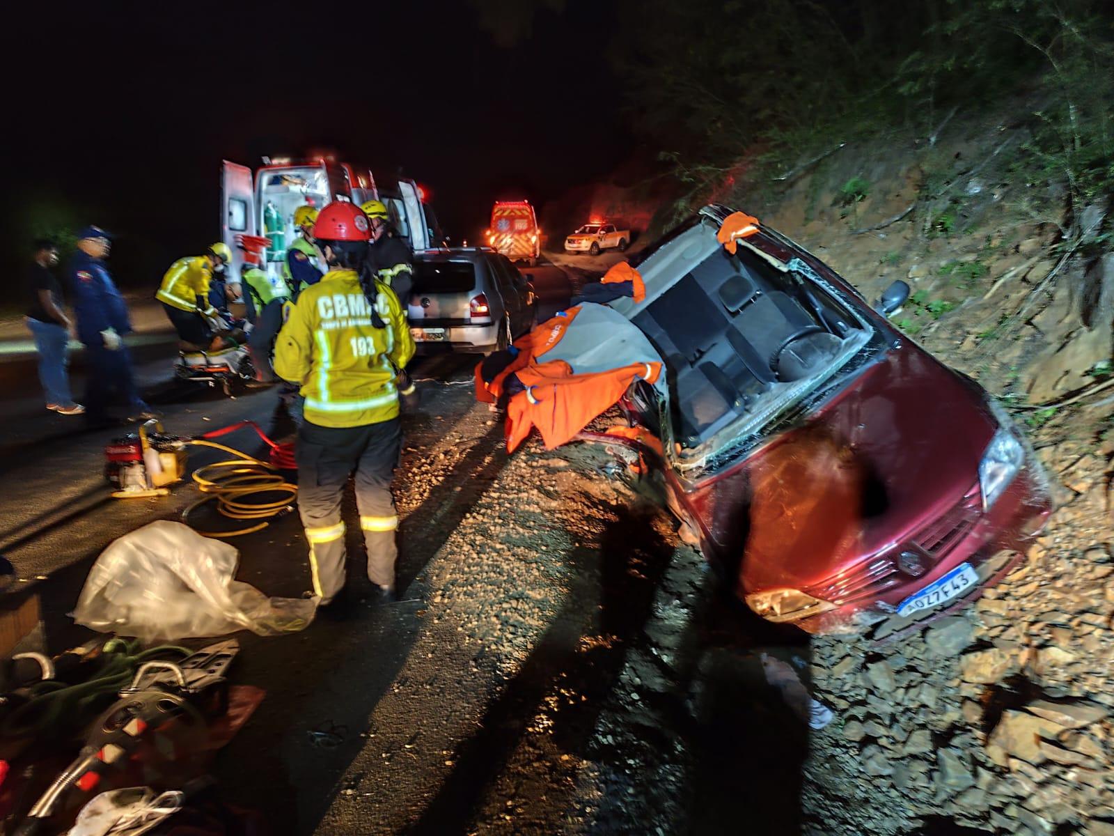 Acidente grave na SC-183 em Chapecó e motorista foge do local