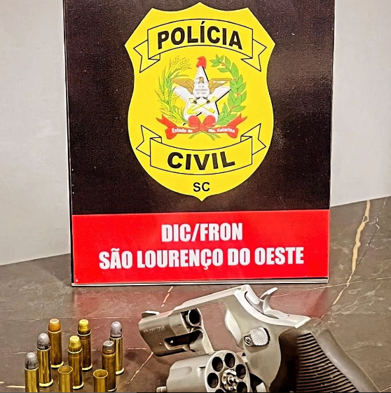 Polícia Civil recupera revólver furtado.