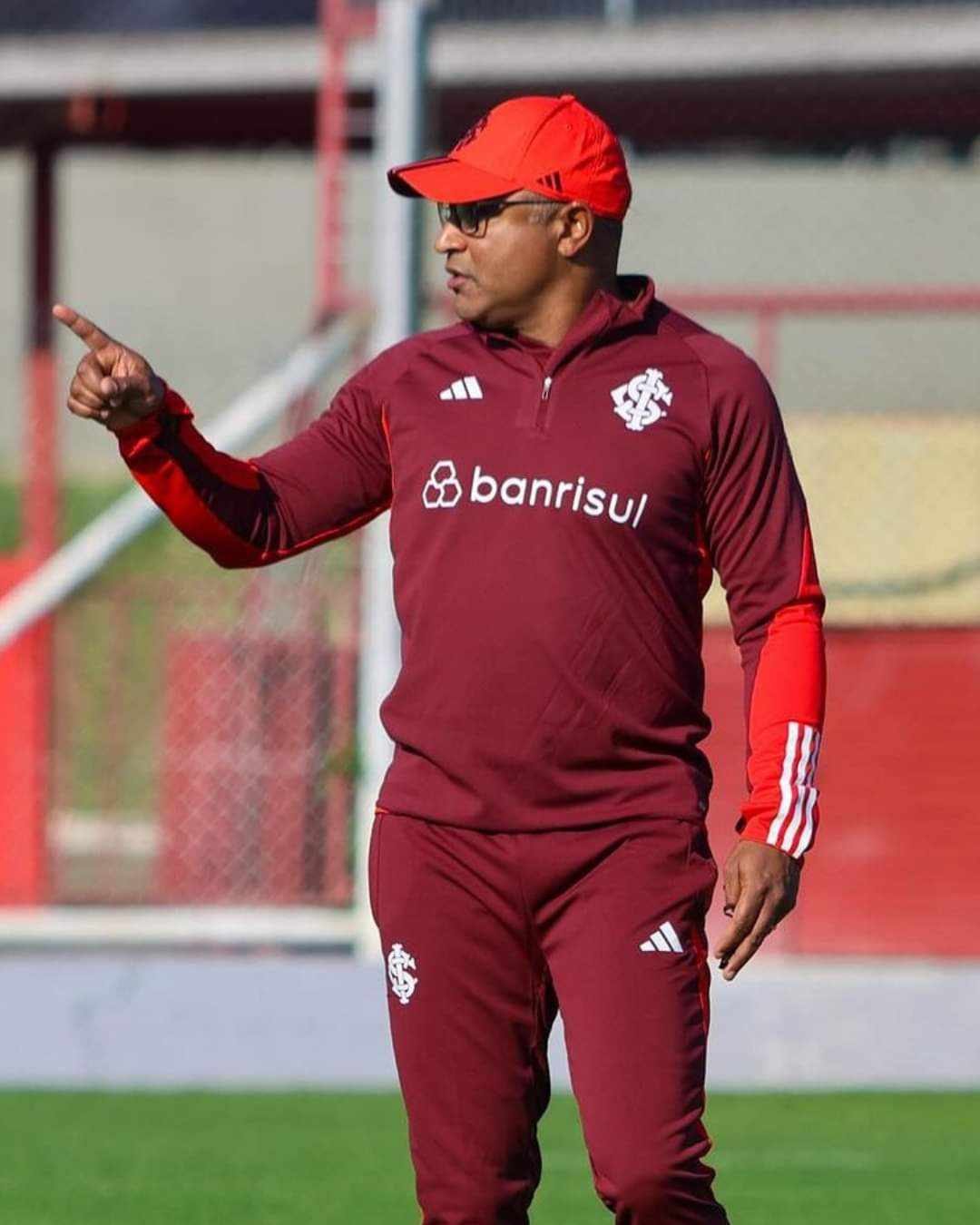 Sport Club Internacional oficializa o técnico Roger Machado para o comando da equipe