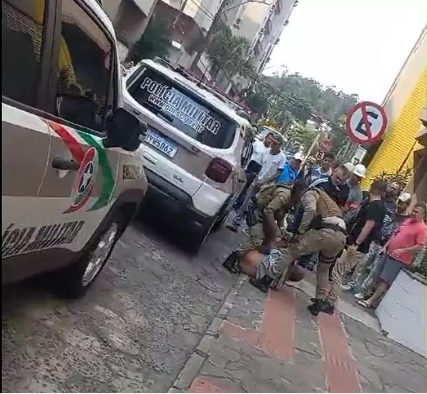 Policial Militar é Morto dentro da Viatura em Criciúma/SC