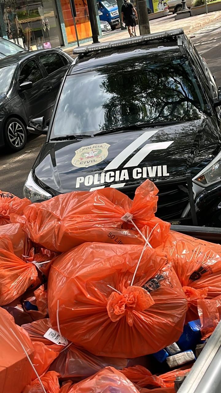 SÃO LOURENÇO DO OESTE/SC - POLÍCIA CIVIL INCINERA MAIS DE 1 TONELDA DE DROGAS APREENDIDAS