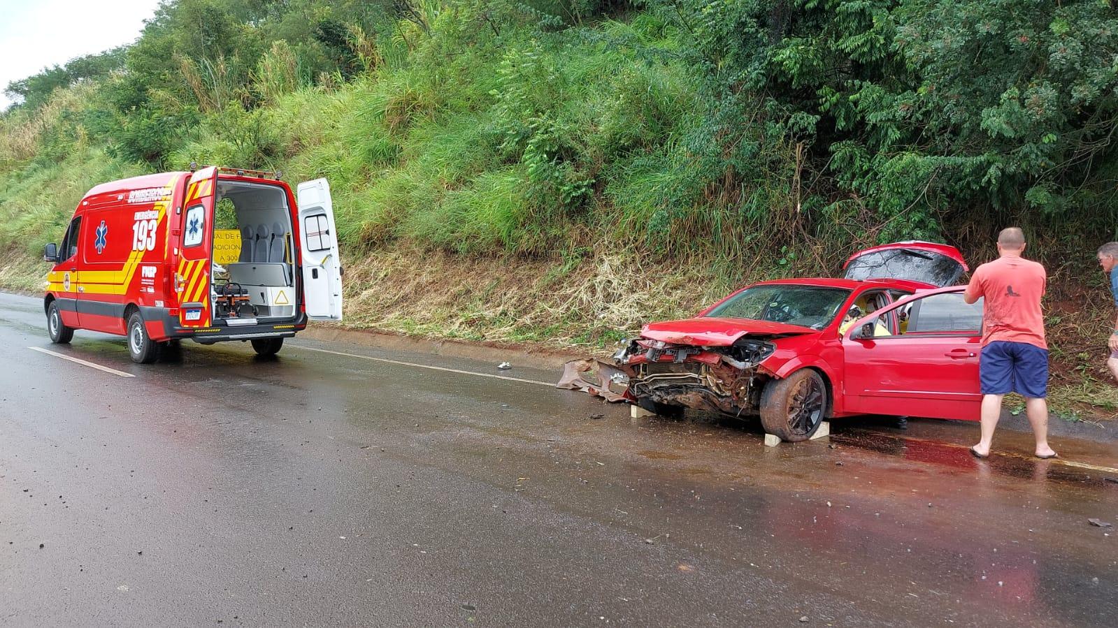 Colisão entre dois veículos na SC-157 em Quilombo