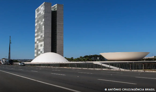 Congresso e Judiciário retomam sessões após feriado de Carnaval